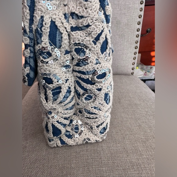 Kurt Geiger Blue & White Lace shoulder bag- with dust bag - Picture 13 of 16